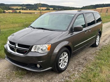 3.6 V6 SERVISNÍ KNIHA