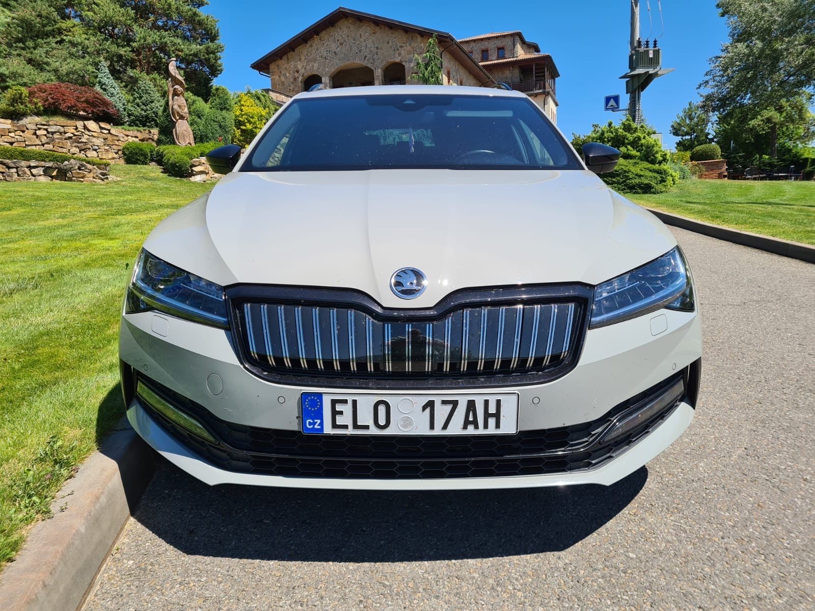 Škoda Superb, 1,4 TSi iV Sportline Virtual - fotka 3