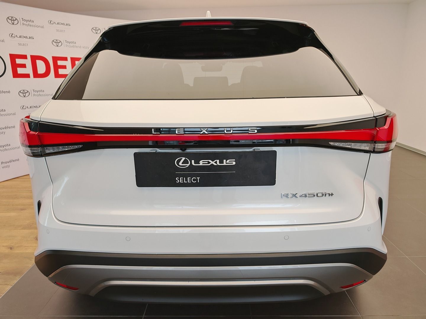 Lexus RX 450h+, 450h+ Plug-in Hybrid EXECUTIVE - fotka 5