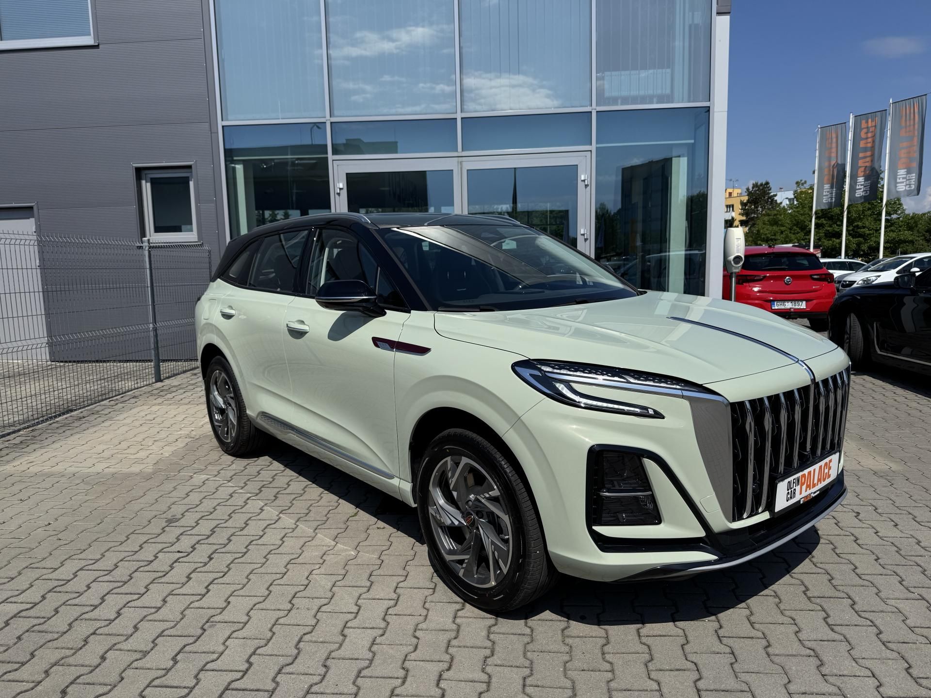 Hongqi HS3, 1,5T 2WD