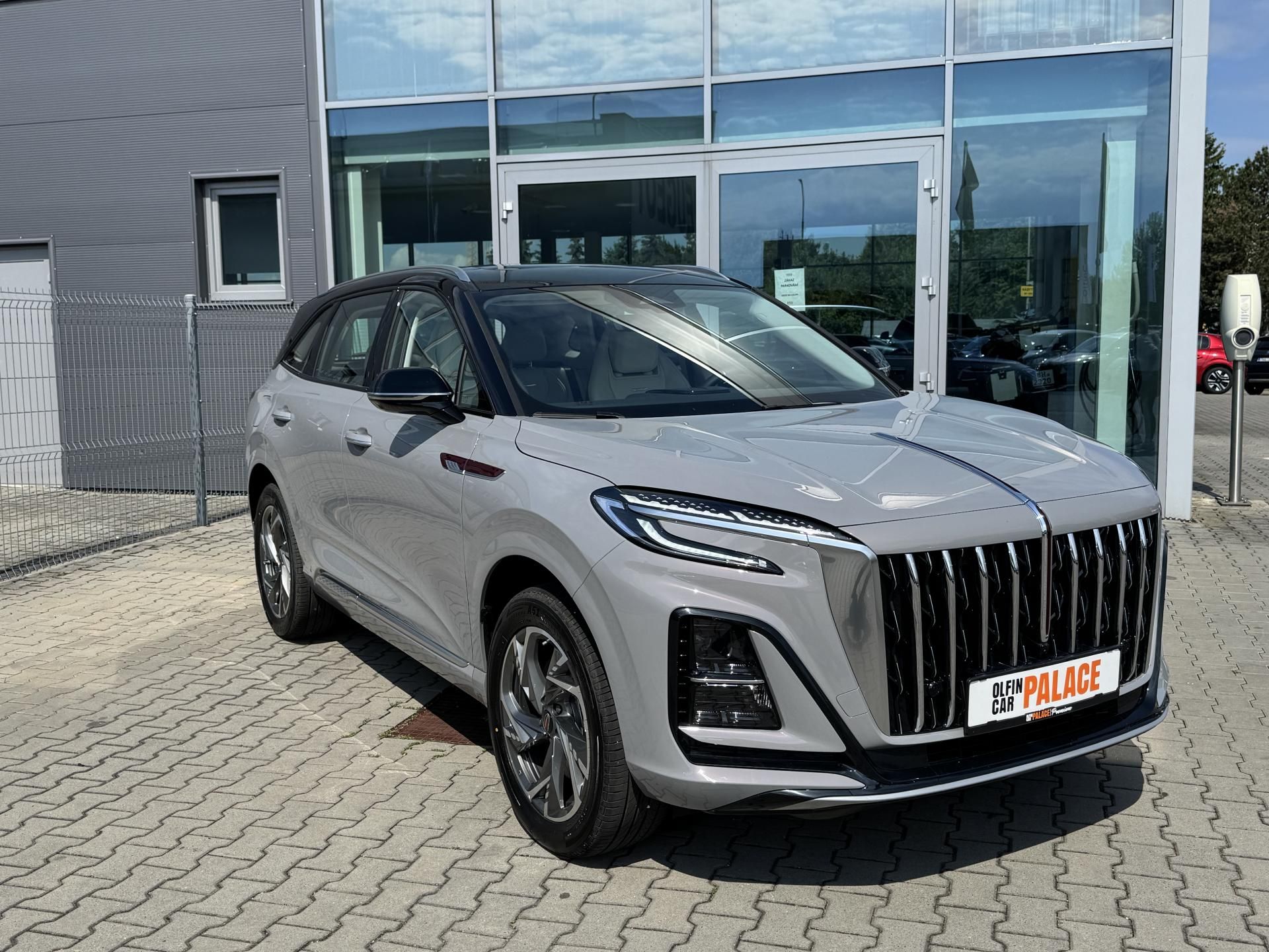 Hongqi HS3, 1,5T 2WD