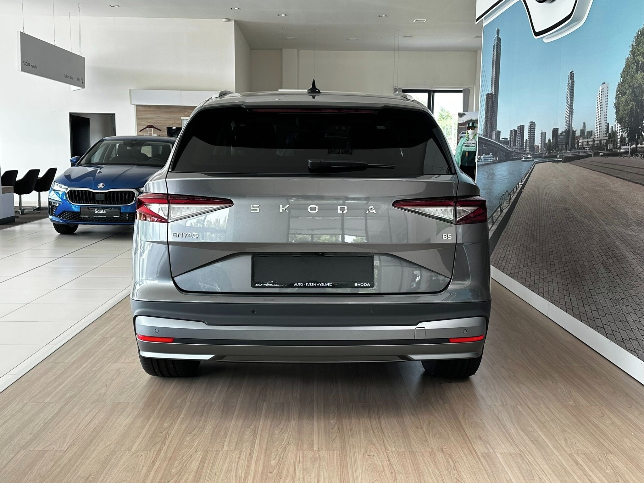 Škoda Enyaq, Tour 85 210kW nový vůz - fotka 4