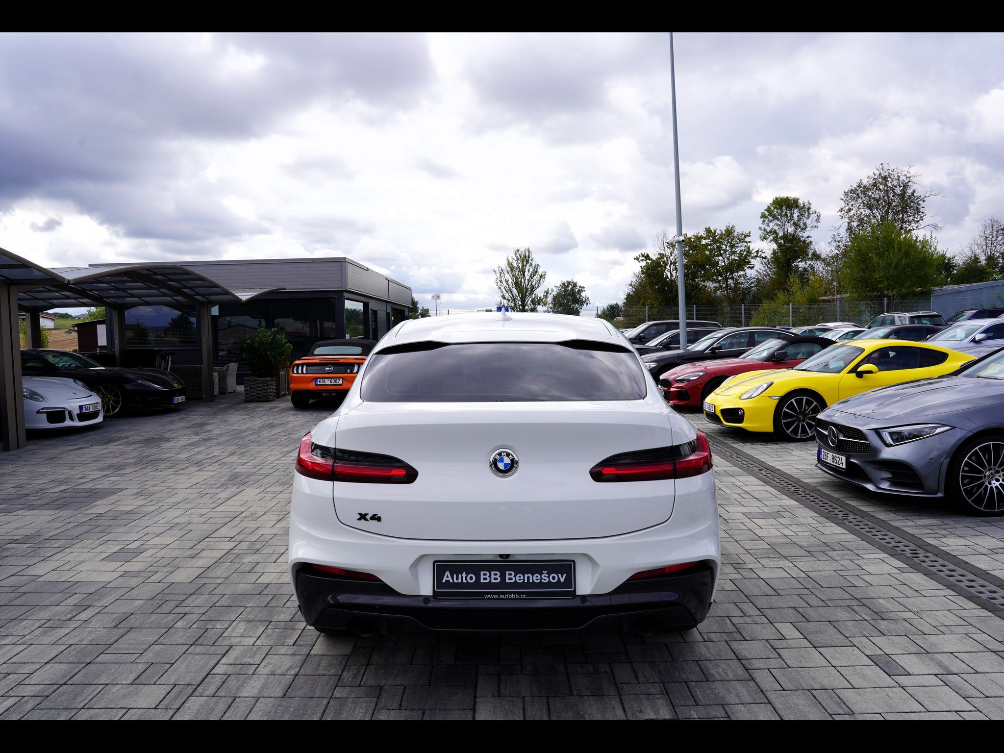 BMW X4, 2.0d xDrive Mpaket/190PS/ČR - fotka 5