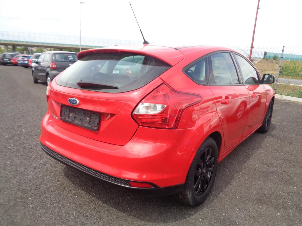 Ford Focus, 1,6 - fotka 4
