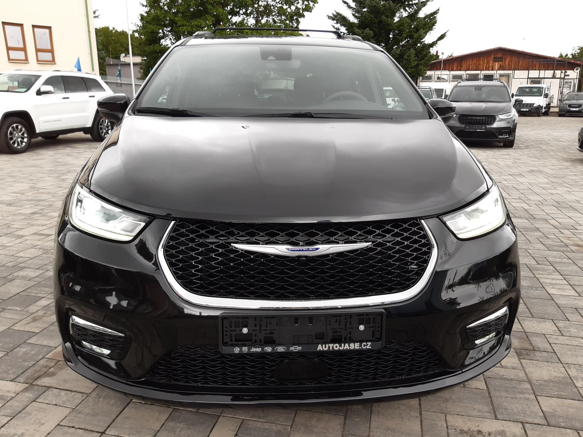 Chrysler Pacifica, 3,6L V6, kůže, kamera, Top km - fotka 2