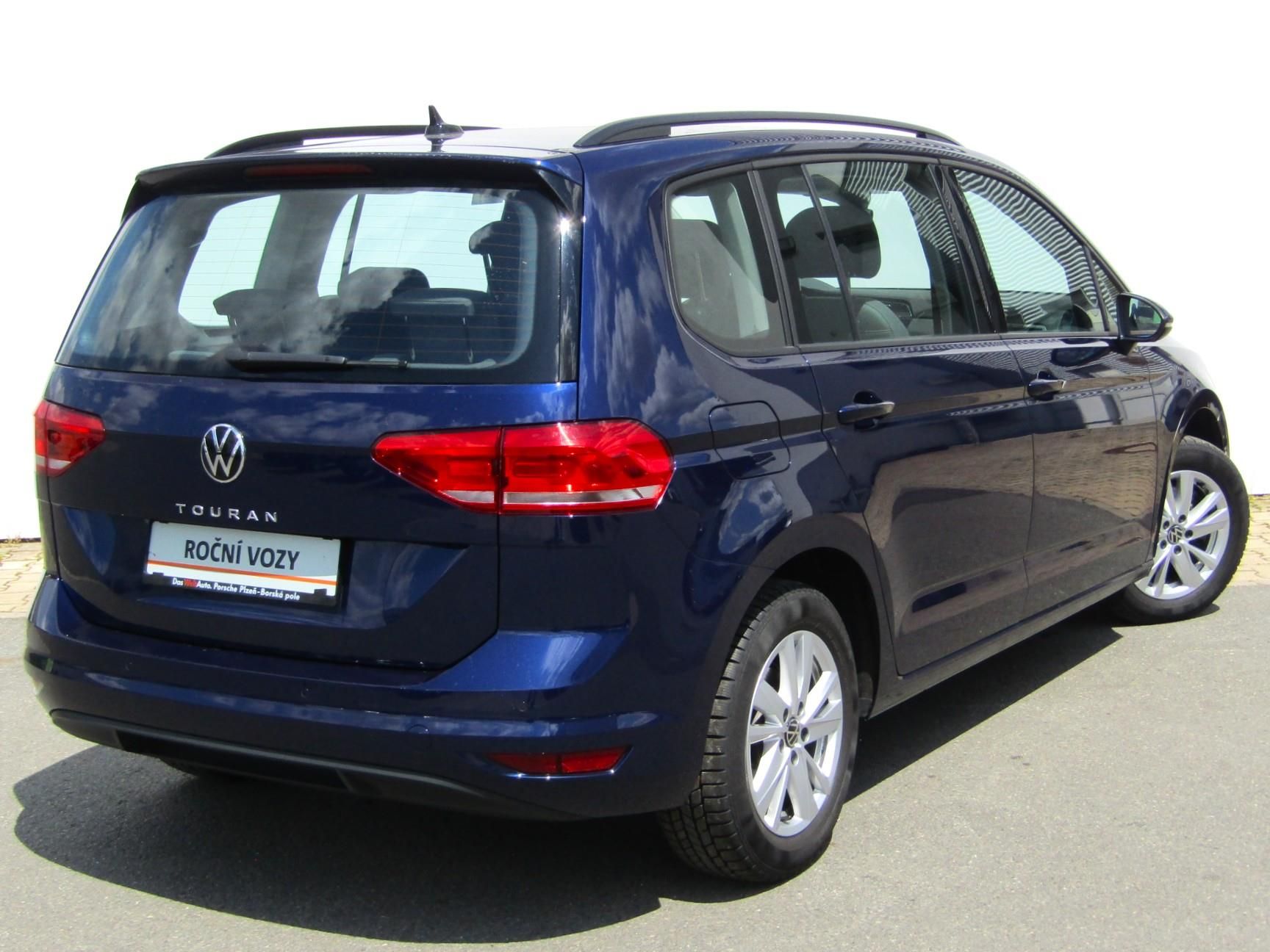 Volkswagen Touran, 1,5 TSI 110KW 7MÍST - fotka 2