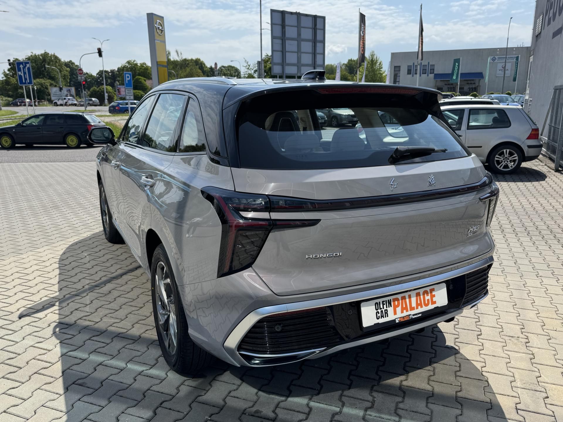 Hongqi HS3, 1,5T 2WD - fotka 4