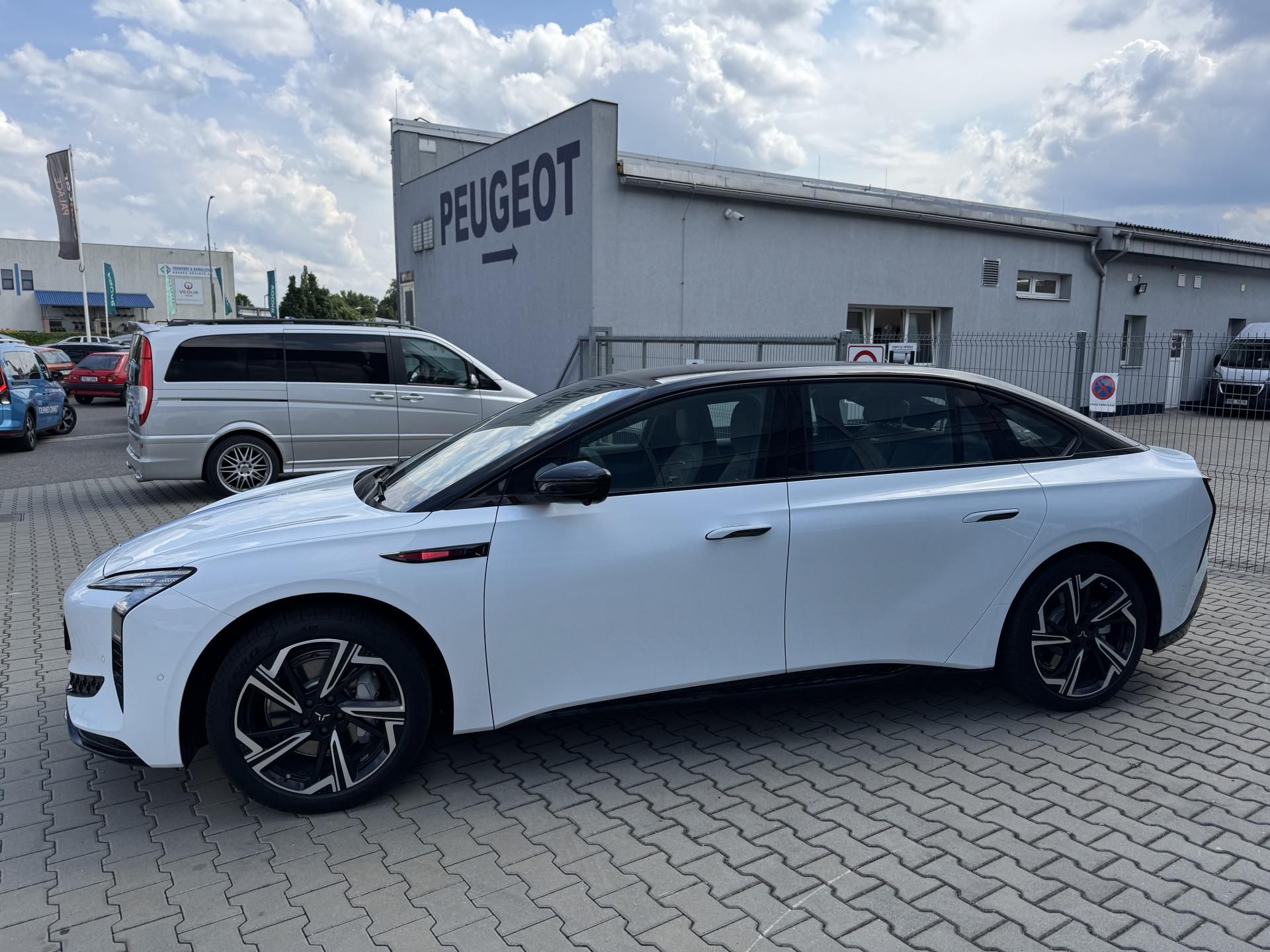 Hongqi EH7, 85kWh RWD - fotka 4
