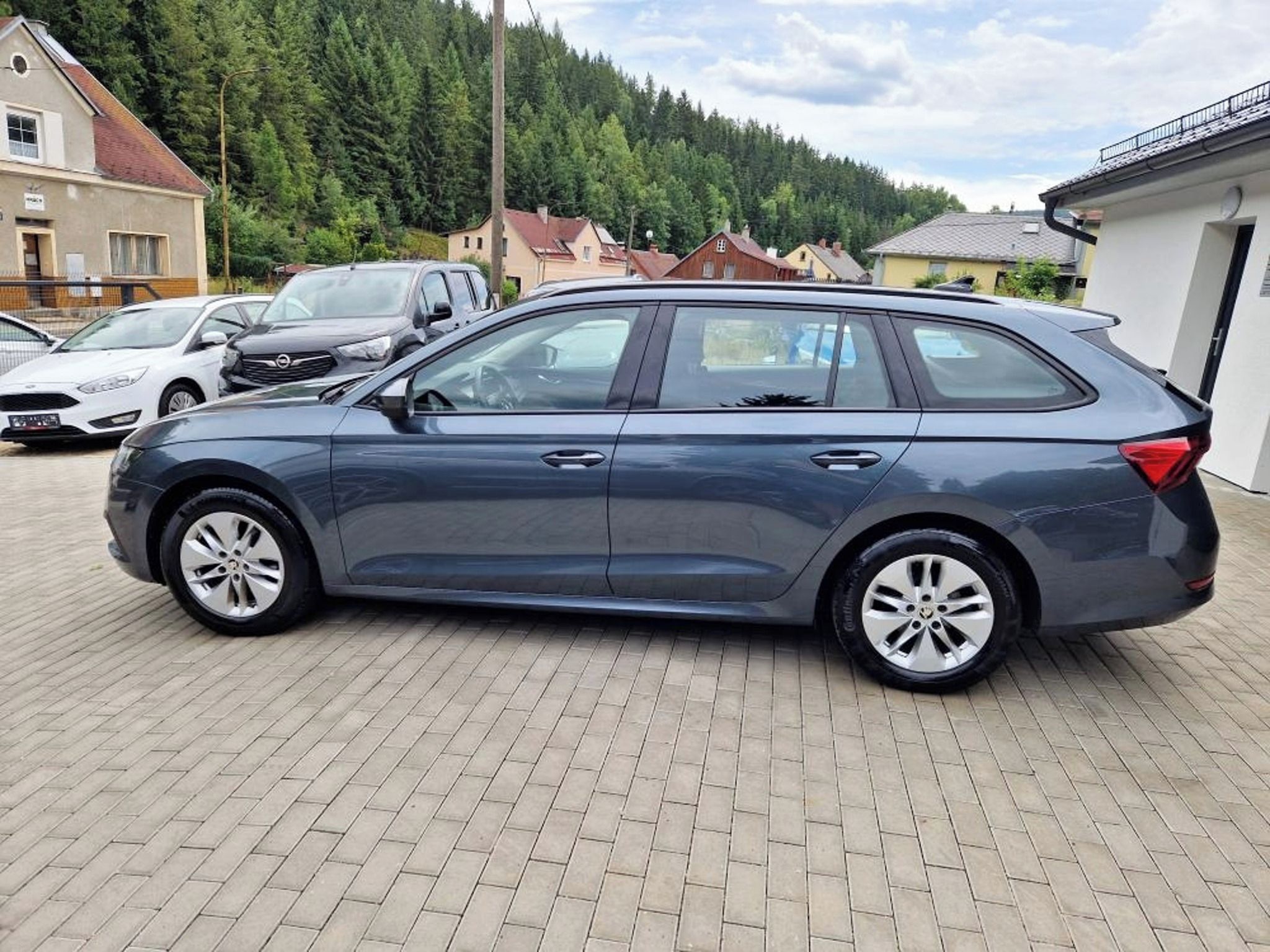 Škoda Octavia, 2.0 TDi (110 kW), DSG - fotka 4