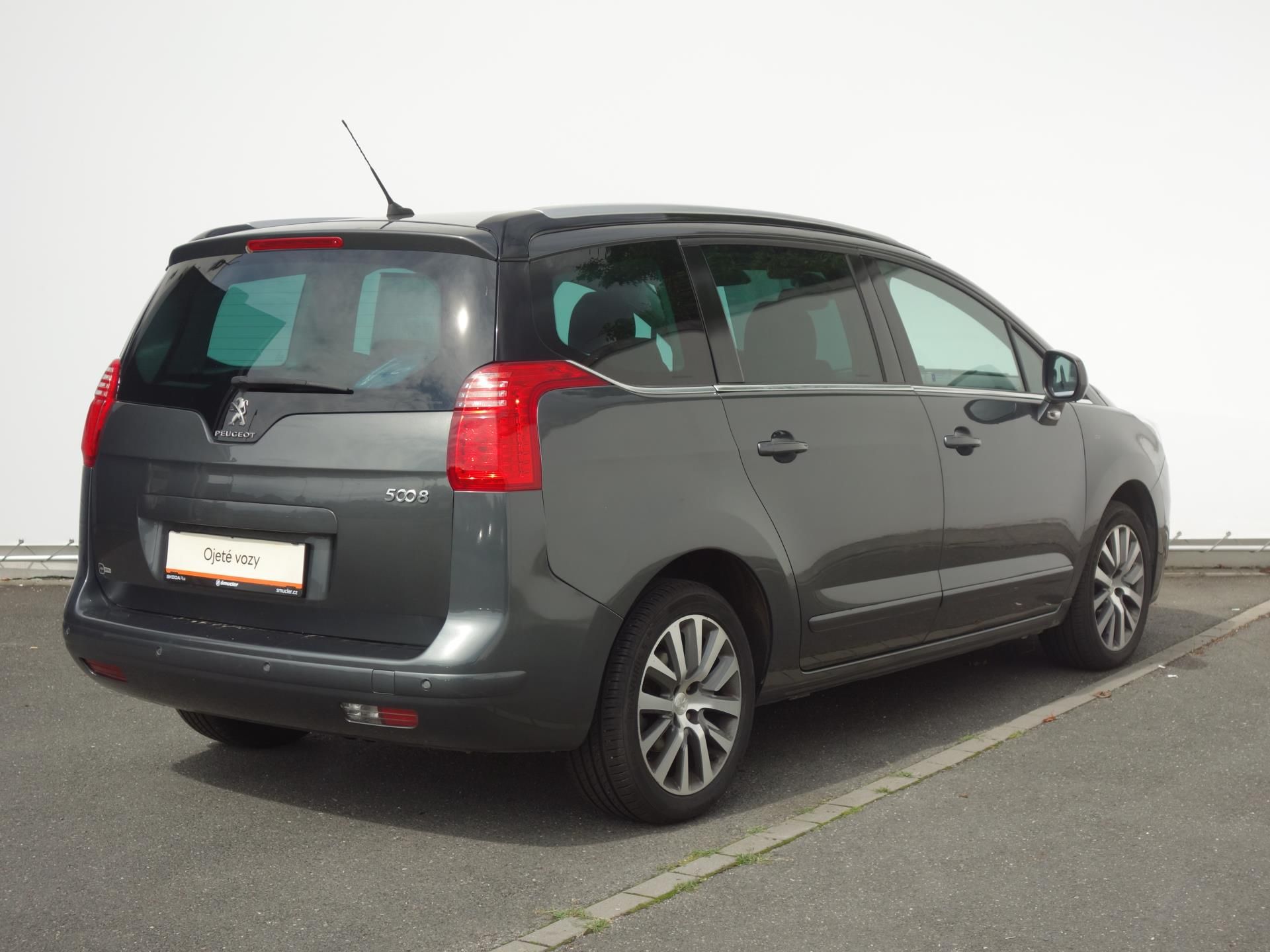 Peugeot 5008, 1.6 i 16v / 115 kW - fotka 2