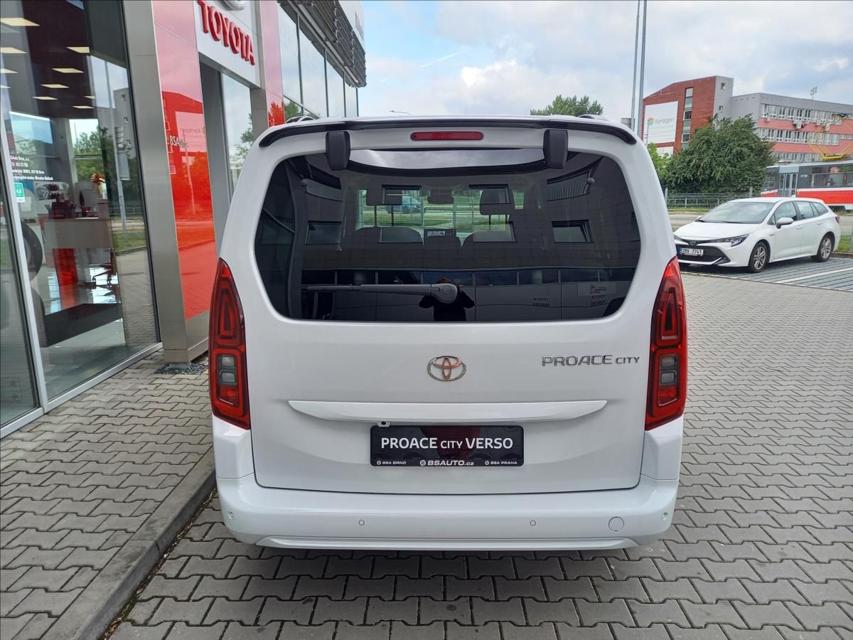 Toyota Proace City Verso, 1,2 L1 Family 1,2 MT6 5S - fotka 5