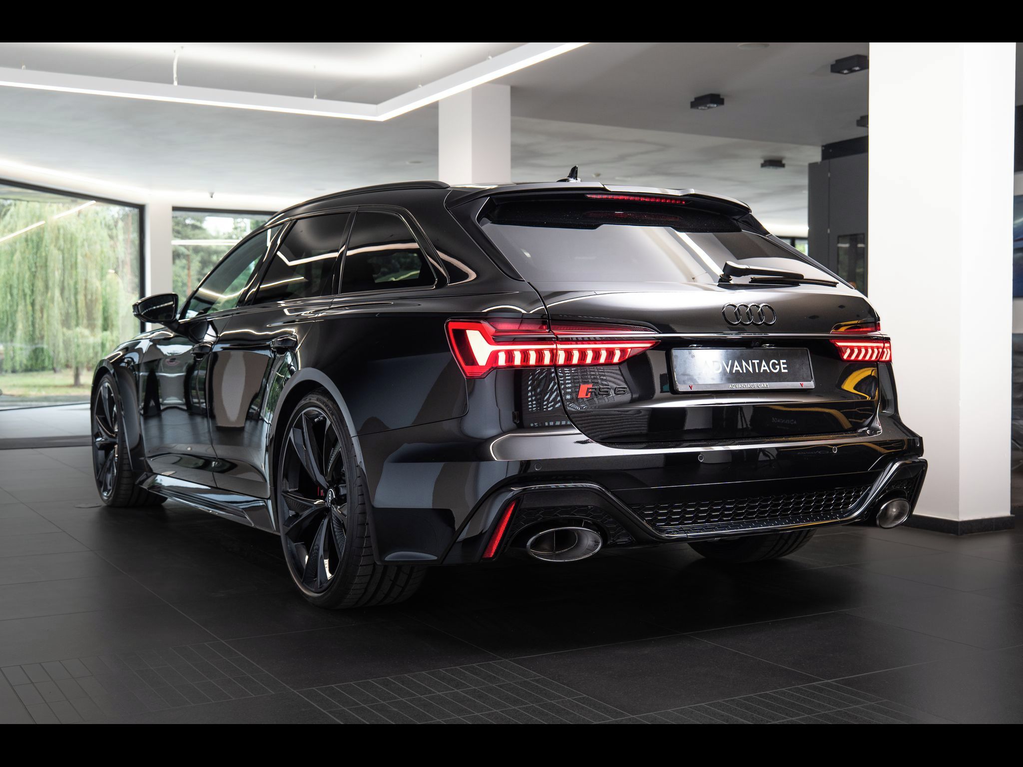 Audi RS6, Avant - fotka 4
