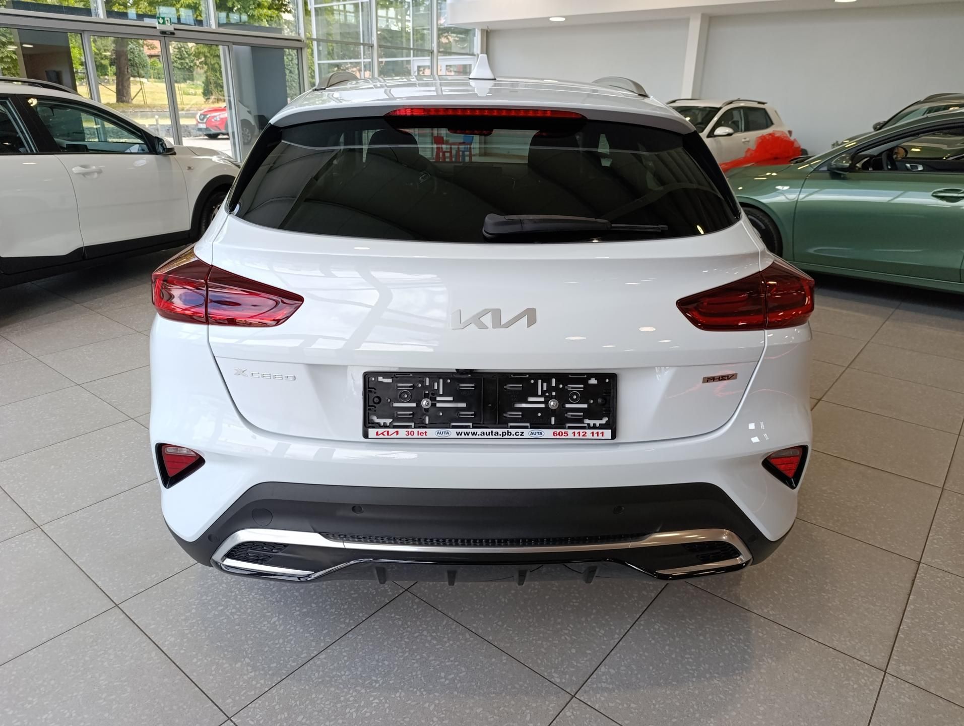 Kia XCee´d, 1,6 GDi GPF PHEV 6DCT PREMIUM - fotka 5
