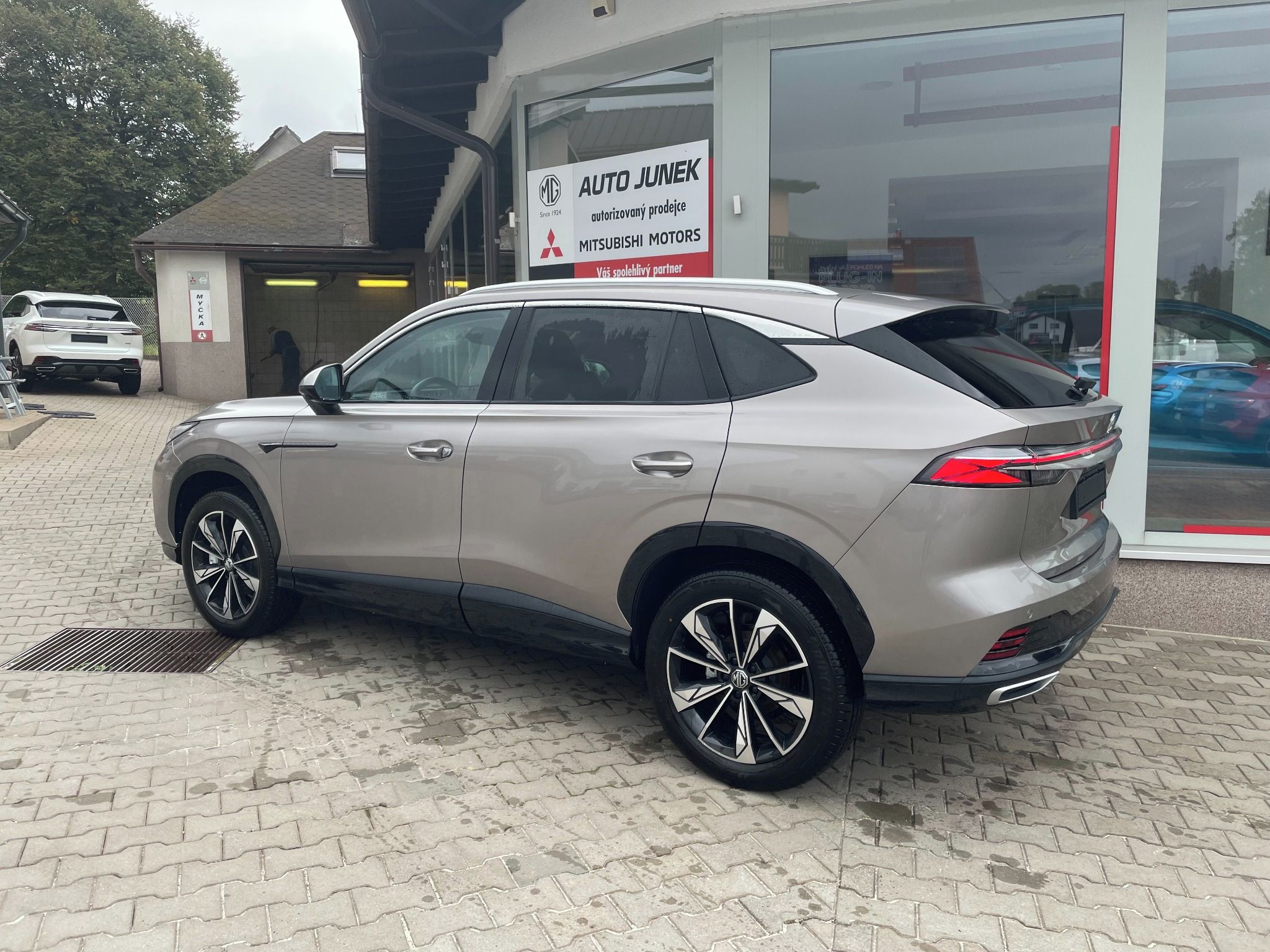MG HS, 1.5 TGI PHEV EXCLUSIVE - fotka 4