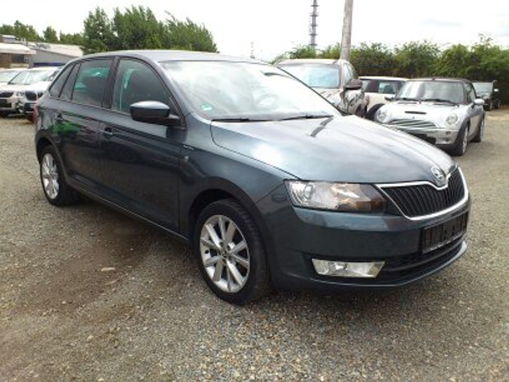 Škoda Rapid, 1.2 Tsi 63 Kw Navigace ,klima - fotka 4