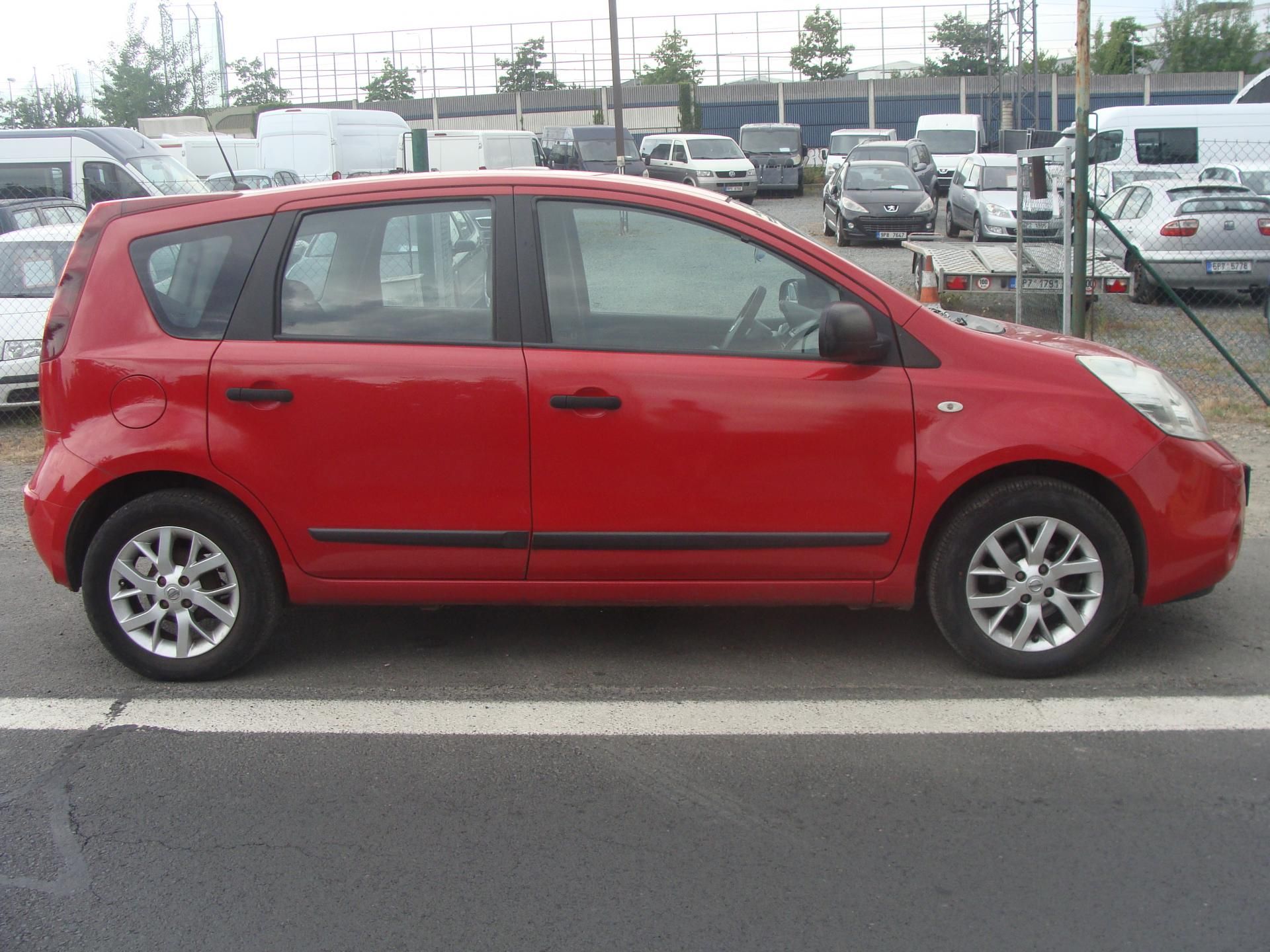 Nissan Note, 1.4i, 147000 km - fotka 6