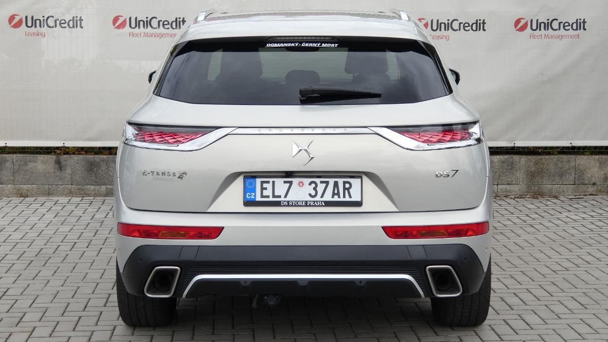 DS 7 Crossback, 1.6 E-TENSE 4x4 Pluq-in Hybrid - fotka 4