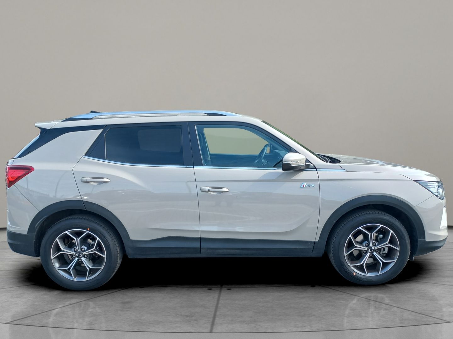 SsangYong Korando, Premium 1,5 GDi  FWD A6 - fotka 4