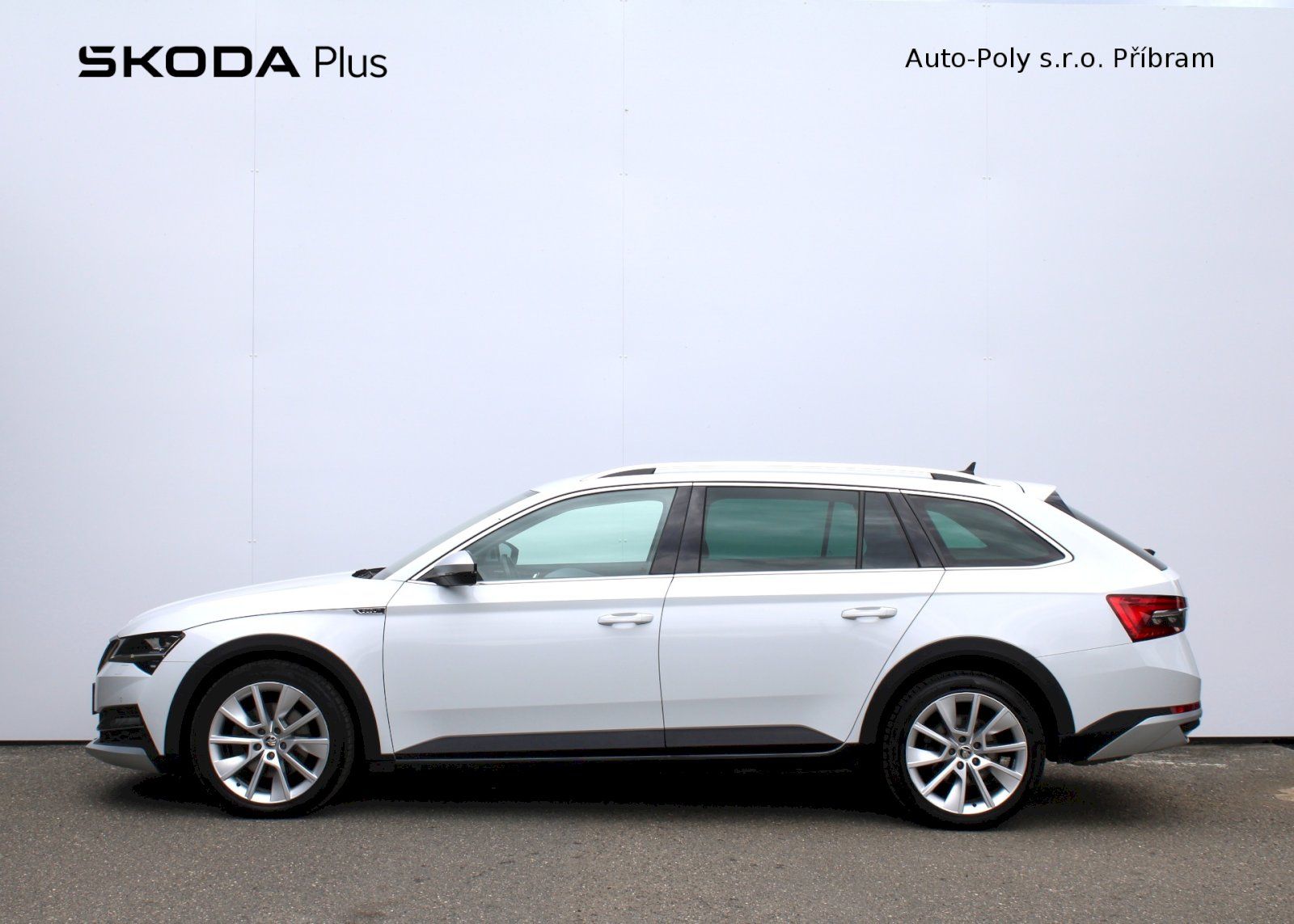 Škoda Superb, Scout 2.0TDI / 147kW 4x4 7°DSG - fotka 3