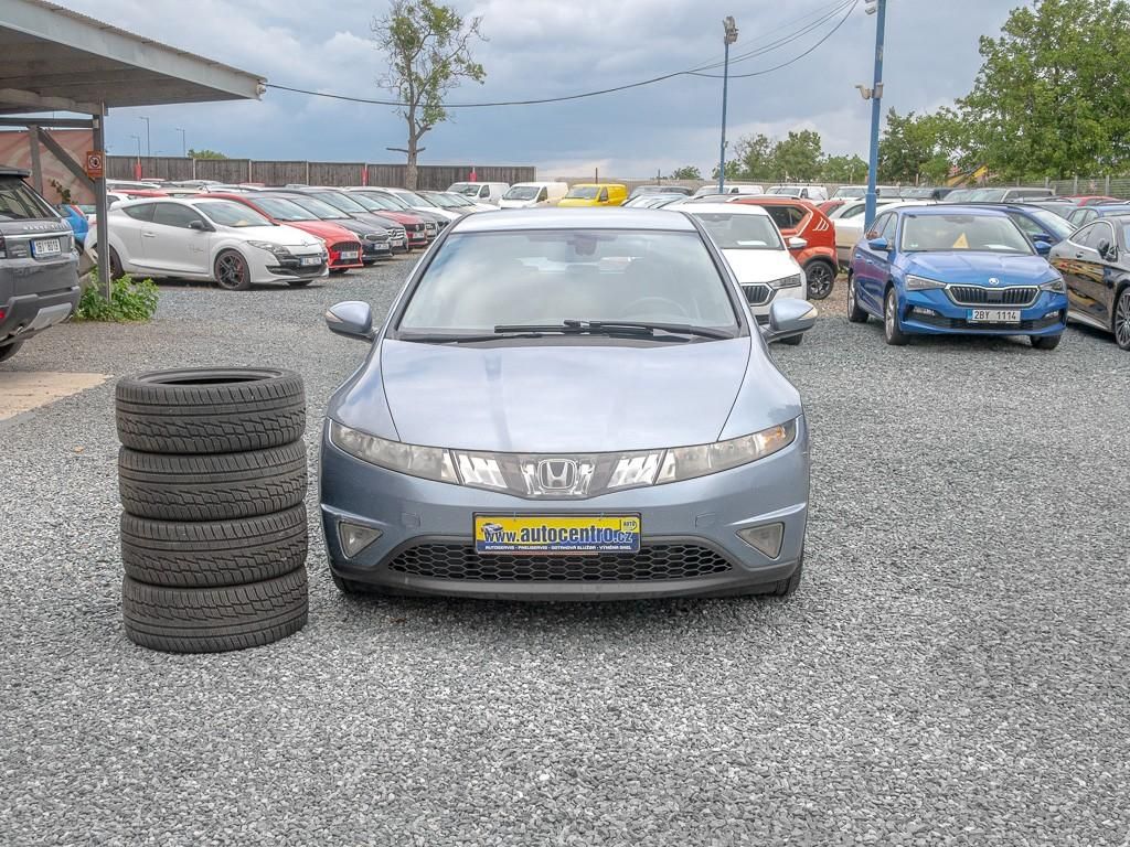 Honda Civic, ČR 2.2D 103KW – 2x PNEU - fotka 2