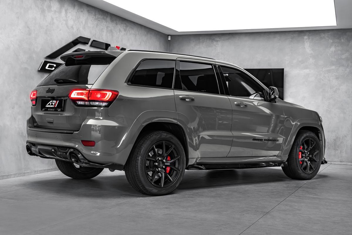 Jeep Grand Cherokee, 6,4 SRT 468PS  Pano - fotka 5