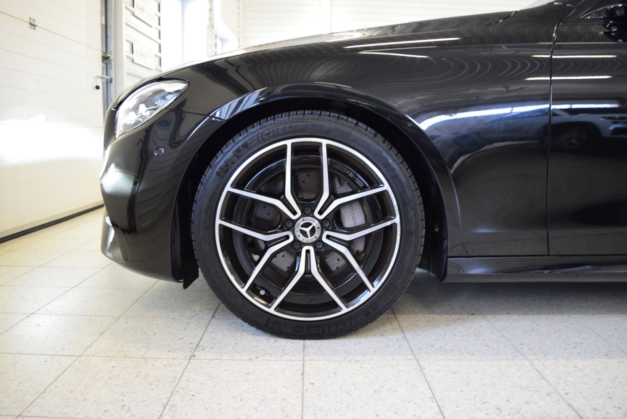 Mercedes-Benz Třídy E, 220 D 4MATIC AMG HYD.PODVOZEK - fotka 6
