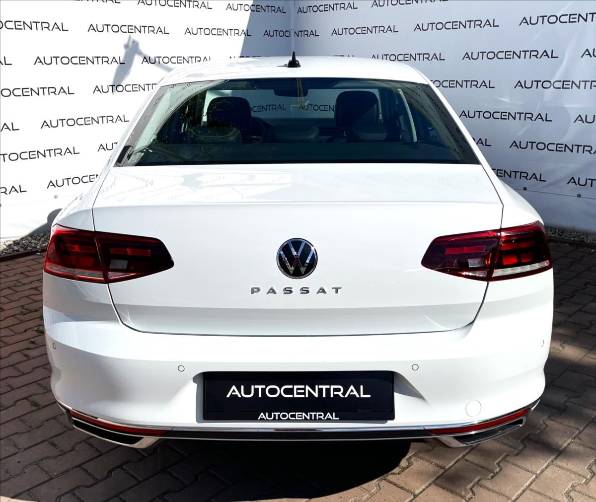 Volkswagen Passat, 2,0 TDi,147kW,DSG,STK 6/27 - fotka 5