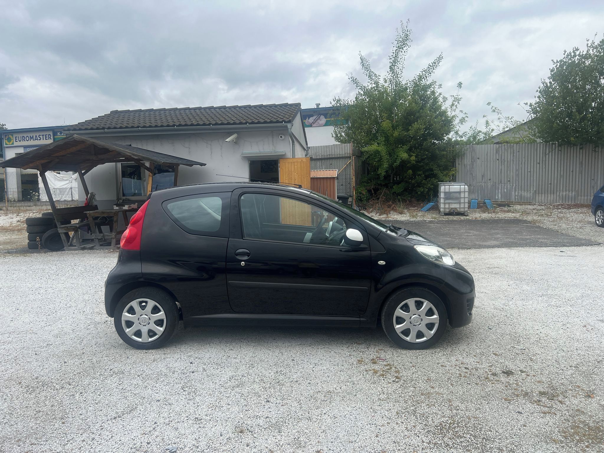 Peugeot 107, 1.0i - fotka 4