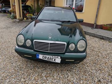 E 290