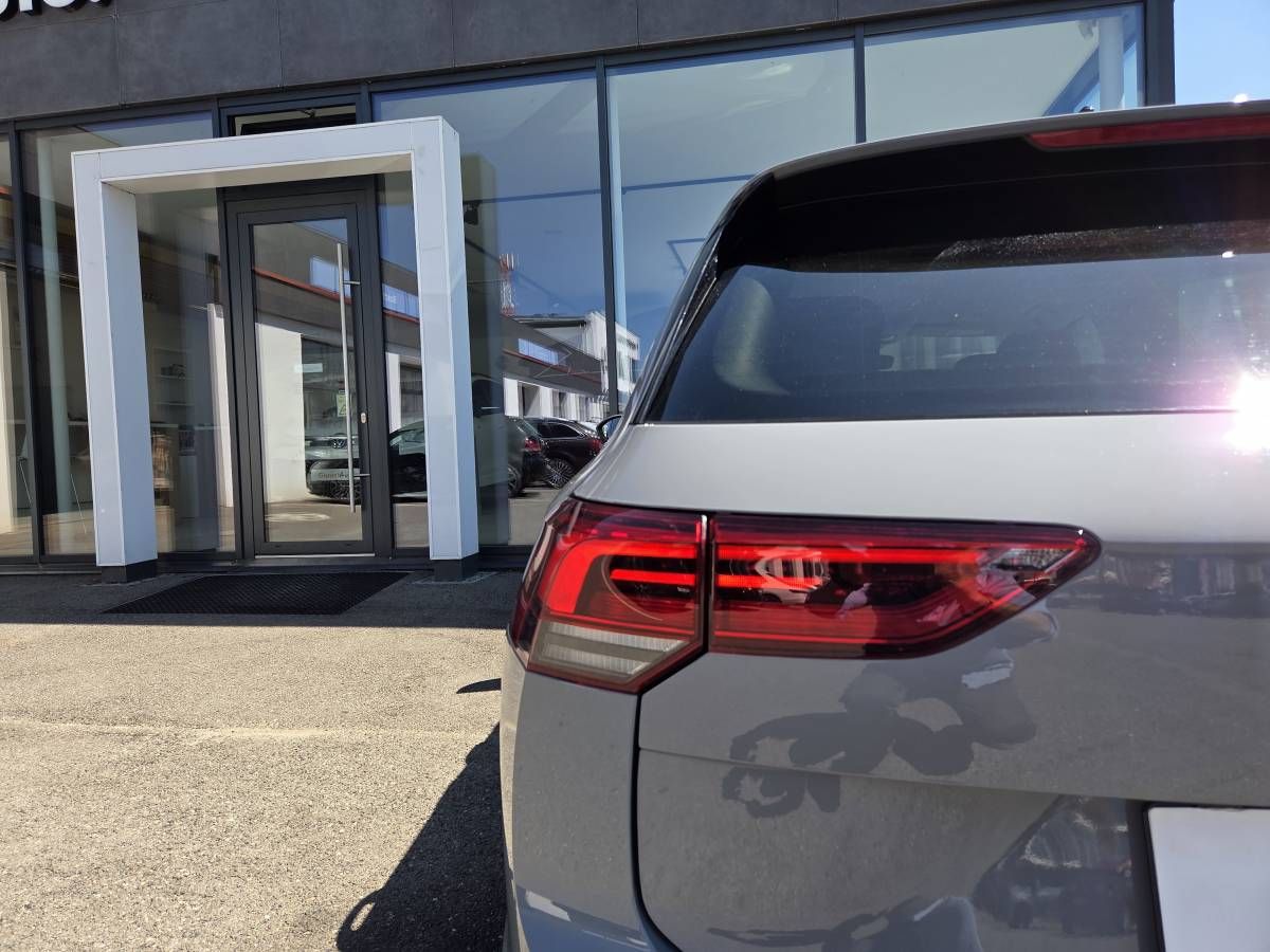 Volkswagen Golf, 2.0 TDI DSG - fotka 6