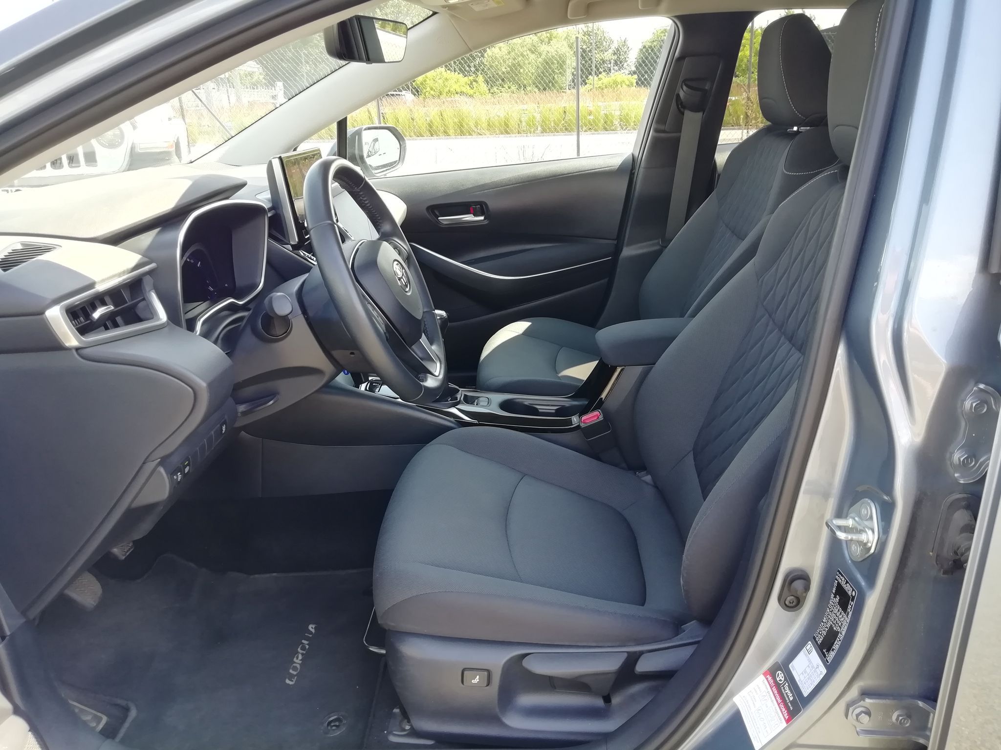 Toyota Corolla, SD 1.5 VVTi Comfort Style Tech - fotka 6