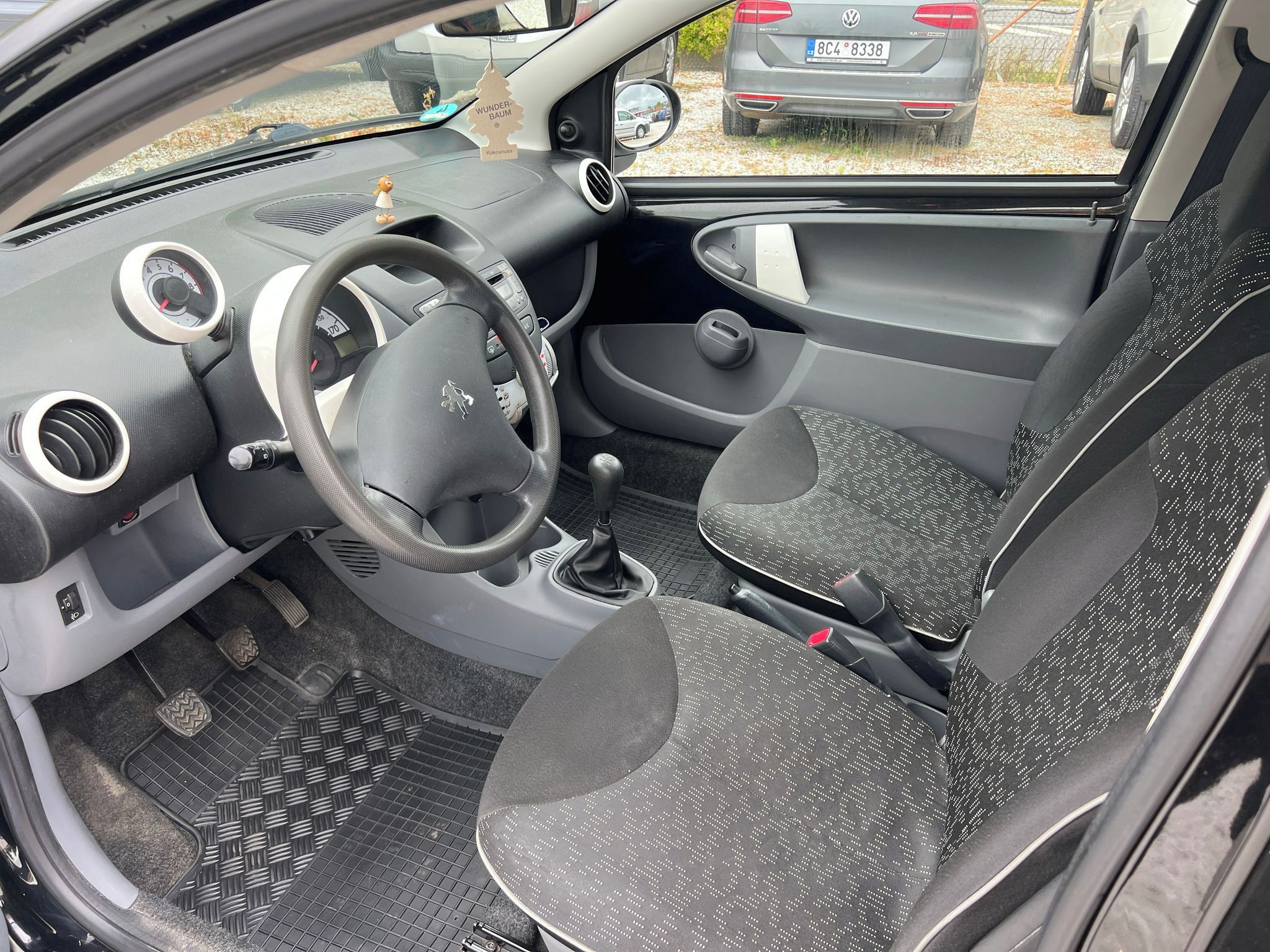 Peugeot 107, 1.0i - fotka 5