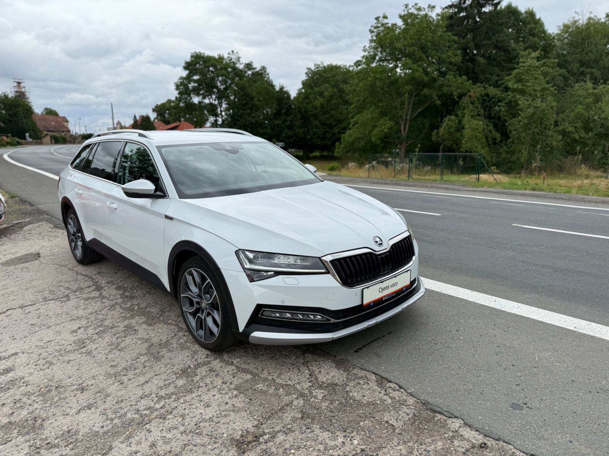 Škoda Superb, Scout 2.0TDI FL 140kw DSG 4x4 - fotka 5