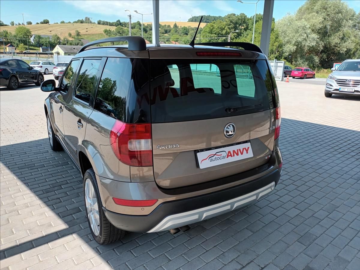 Škoda Yeti, 2,0 TDI,81KW,4X4,XENON,SERVIS - fotka 6