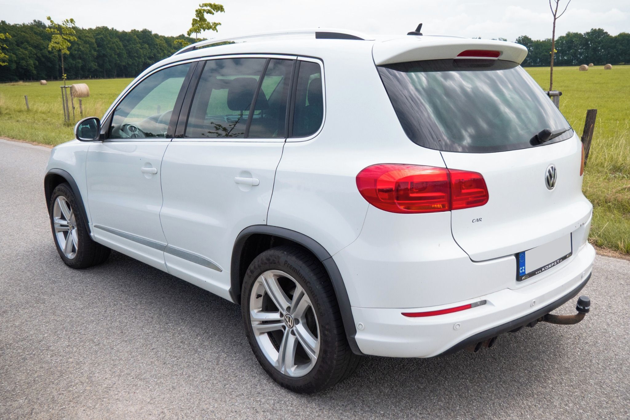Volkswagen Tiguan, 2.0 TDI 103kW DSG 4x4 R-Line - fotka 4