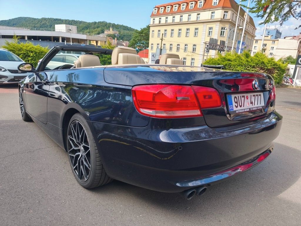 BMW Řada 3, 325 D Kabriolet - fotka 4