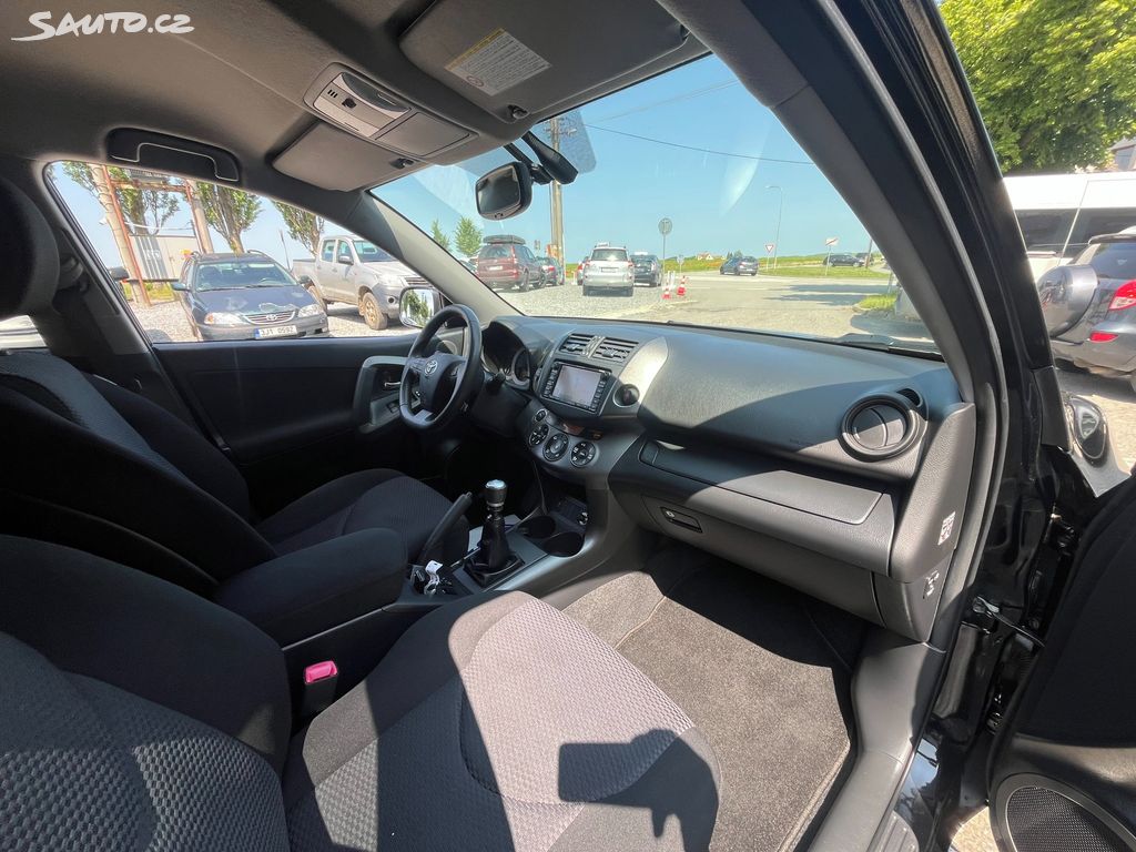 Toyota Rav4, fotka 18