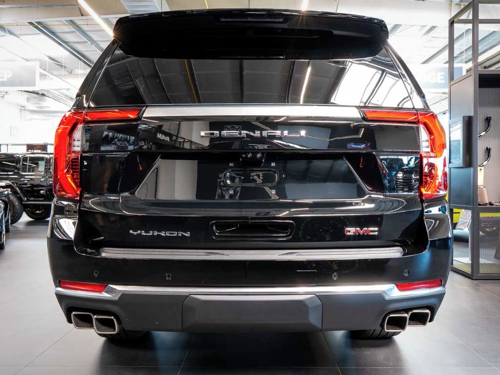 GMC Yukon, 6.2 V8 Denali Reserve Package - fotka 4