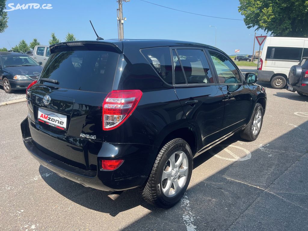 Toyota Rav4, fotka 5