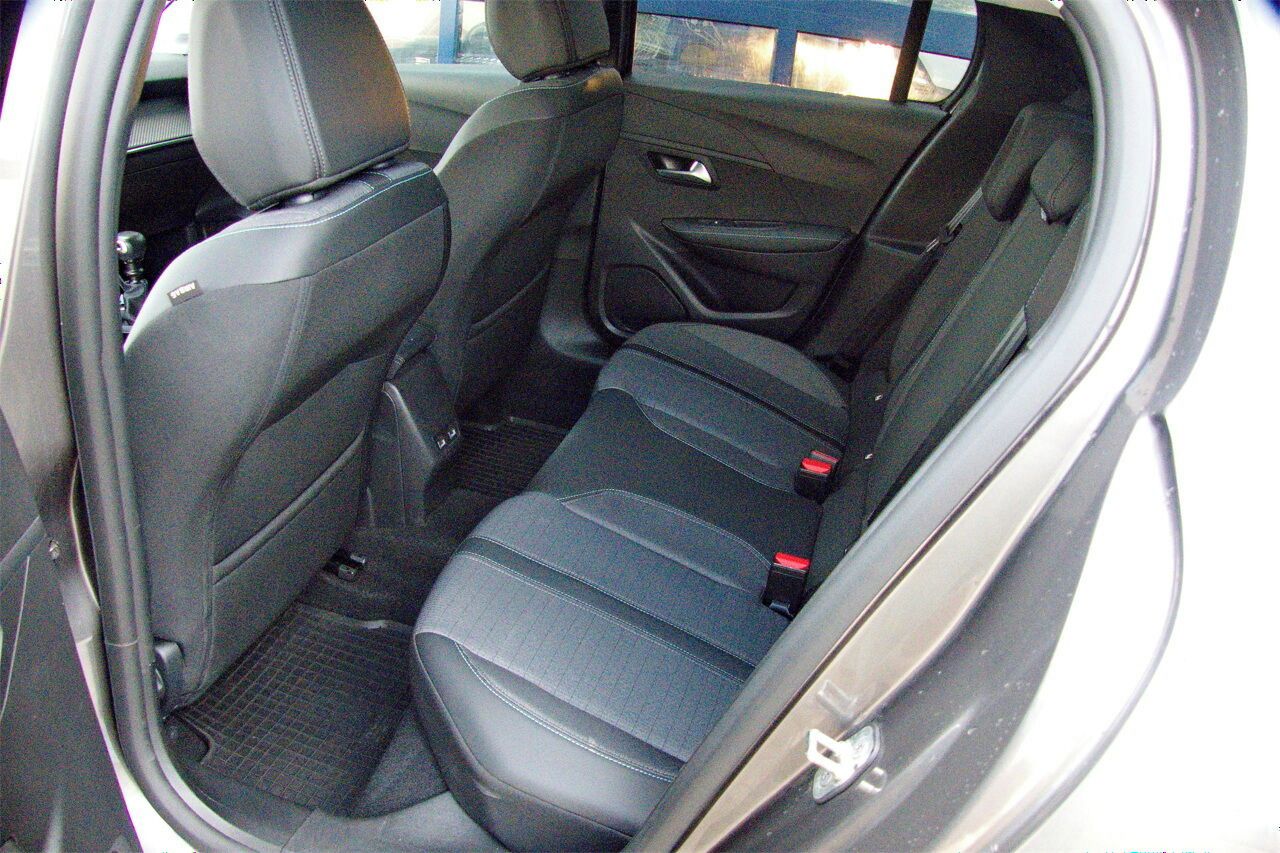 Peugeot 208, Allure 1,5 BlueHDi 100k MAN6- - fotka 6