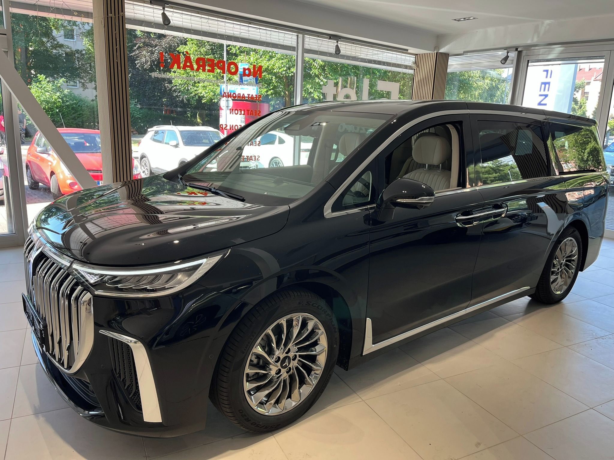 Voyah, Dream PHEV 4x4 - Generátor - fotka 5