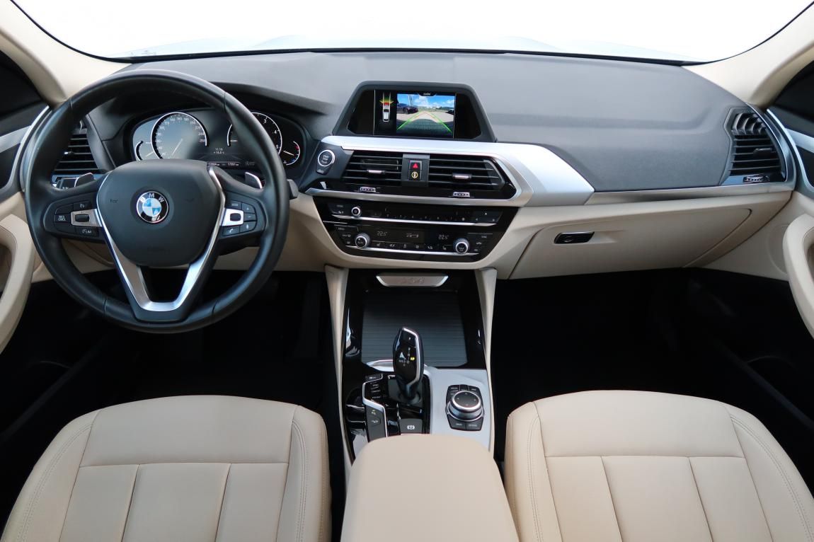 BMW X4, xDrive20d - fotka 4