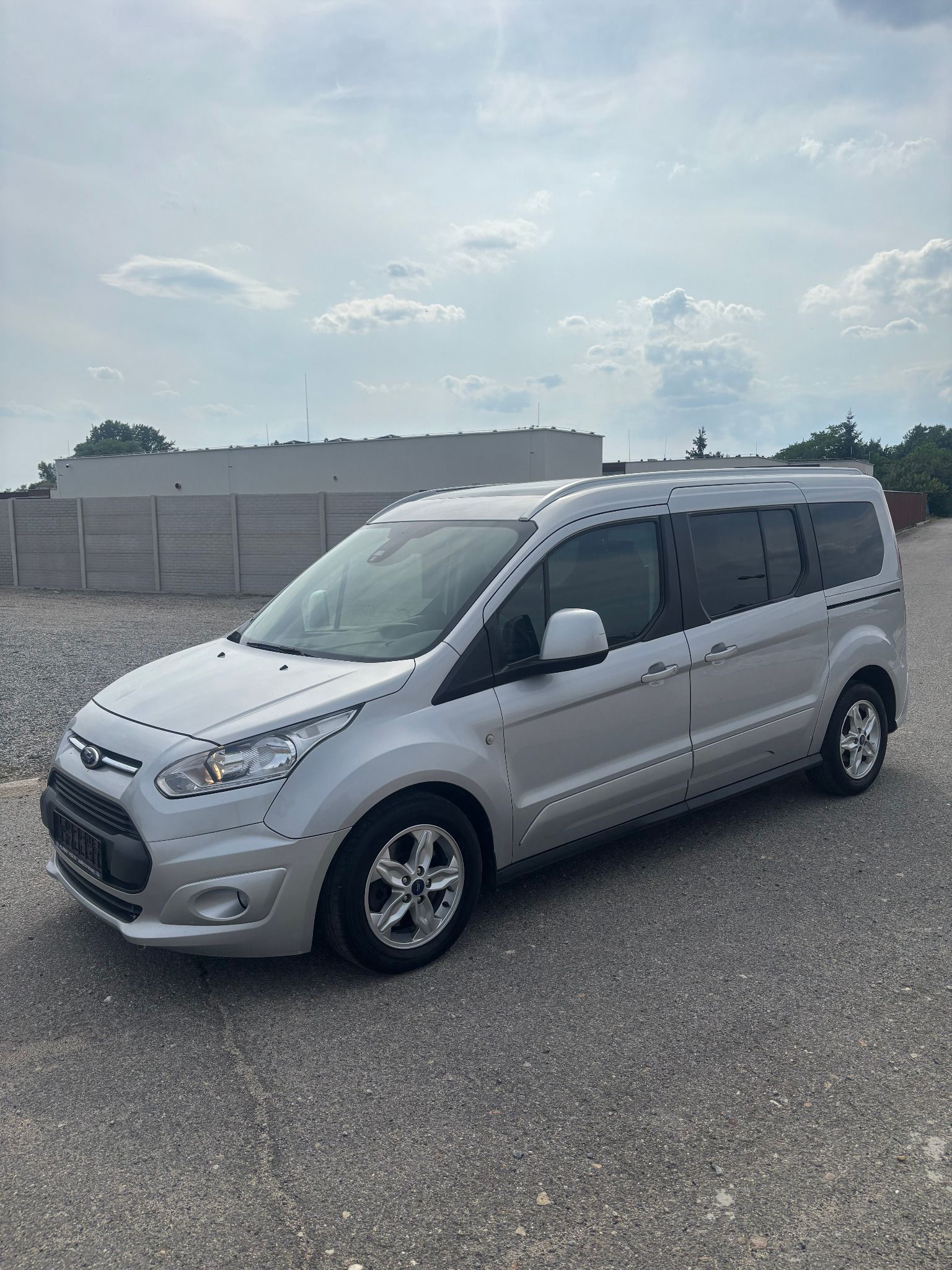 Ford Tourneo Connect, 1,5 TDCi,88 kW,PANORAMA,7 MÍST