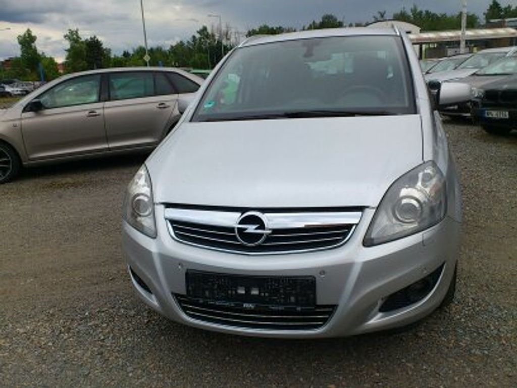 Opel Zafira, 1.8 i 103 Kw 7 míst - fotka 2