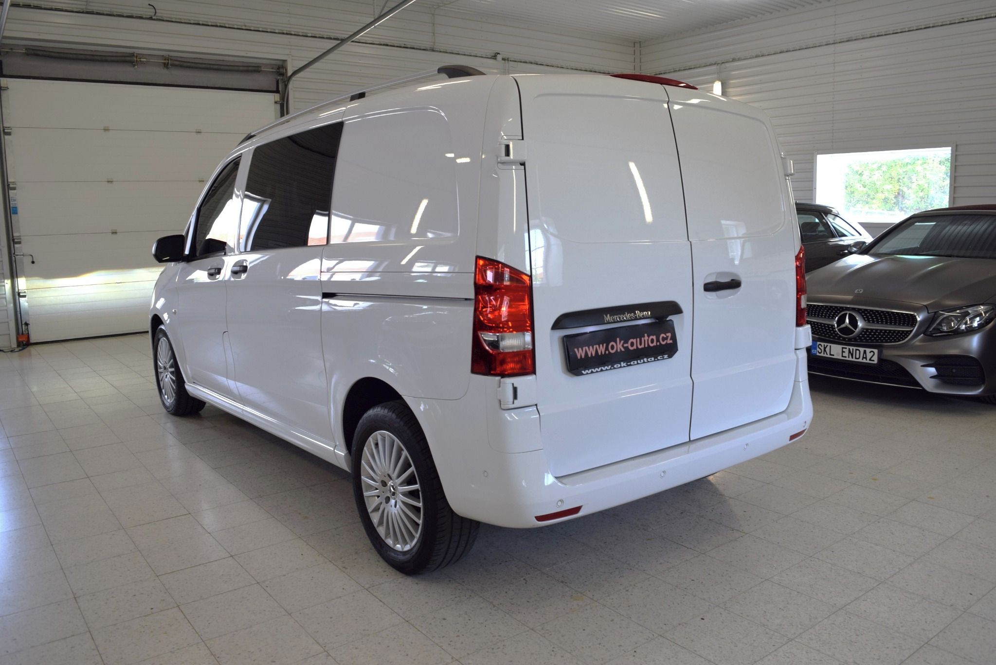 Mercedes-Benz Vito, 114 CDI MIXTO LED 5 MÍST-DPH - fotka 3