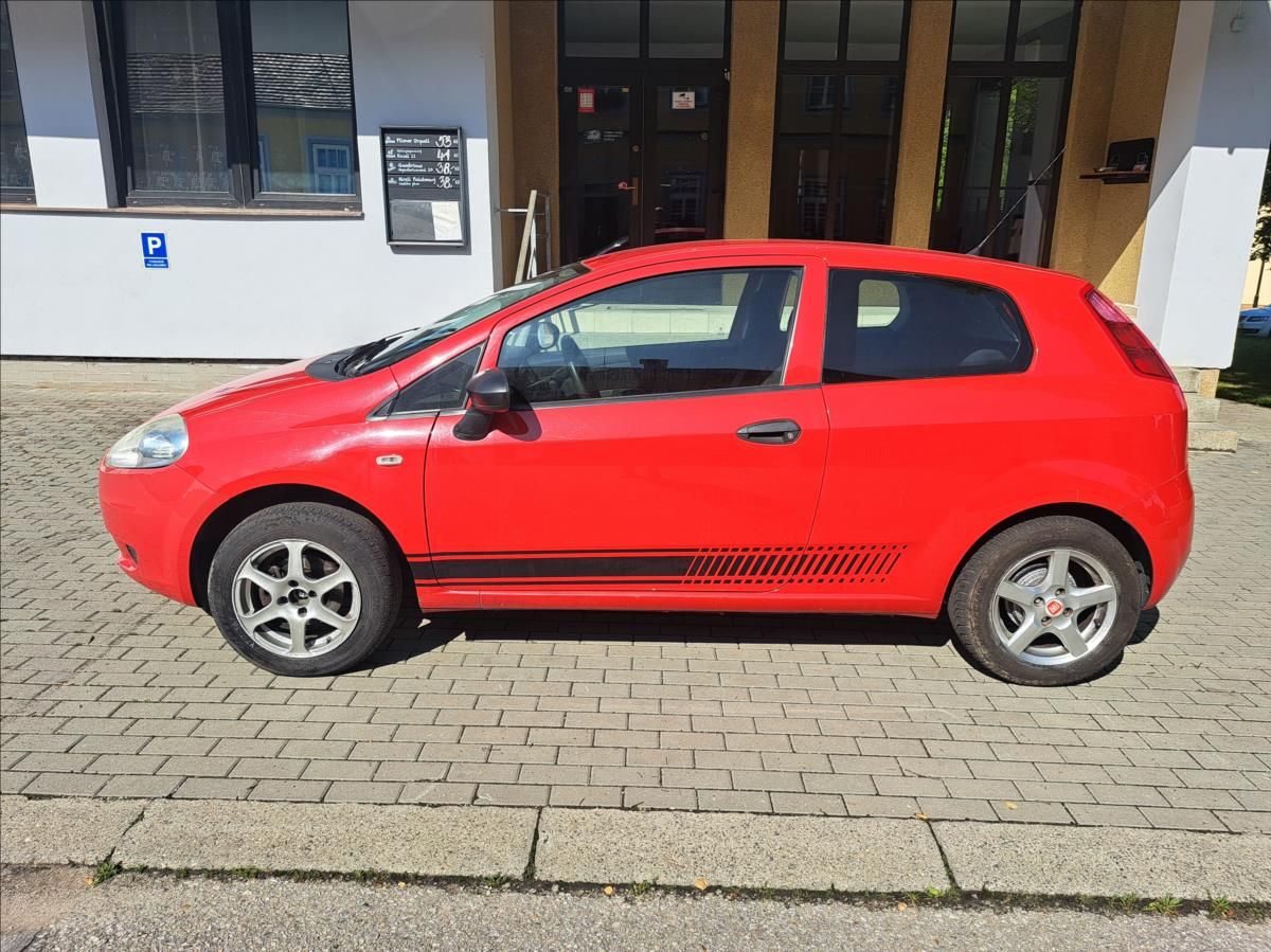 Fiat Grande Punto, 1,2 i - fotka 5