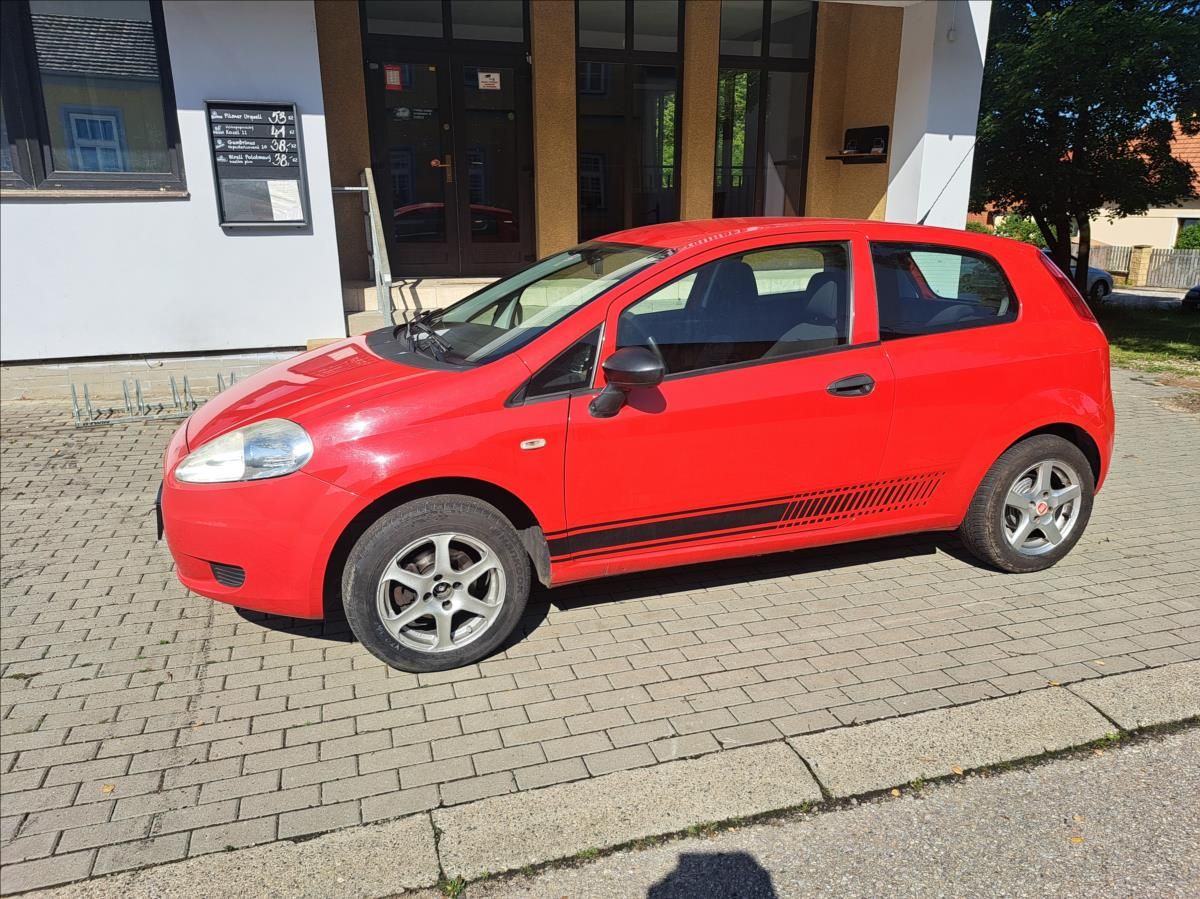 Fiat Grande Punto, 1,2 i - fotka 4