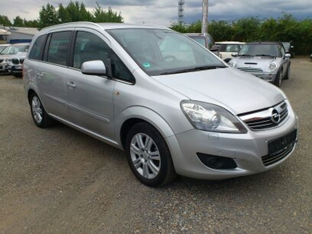 Opel Zafira, 1.8 i 103 Kw 7 míst - fotka 3