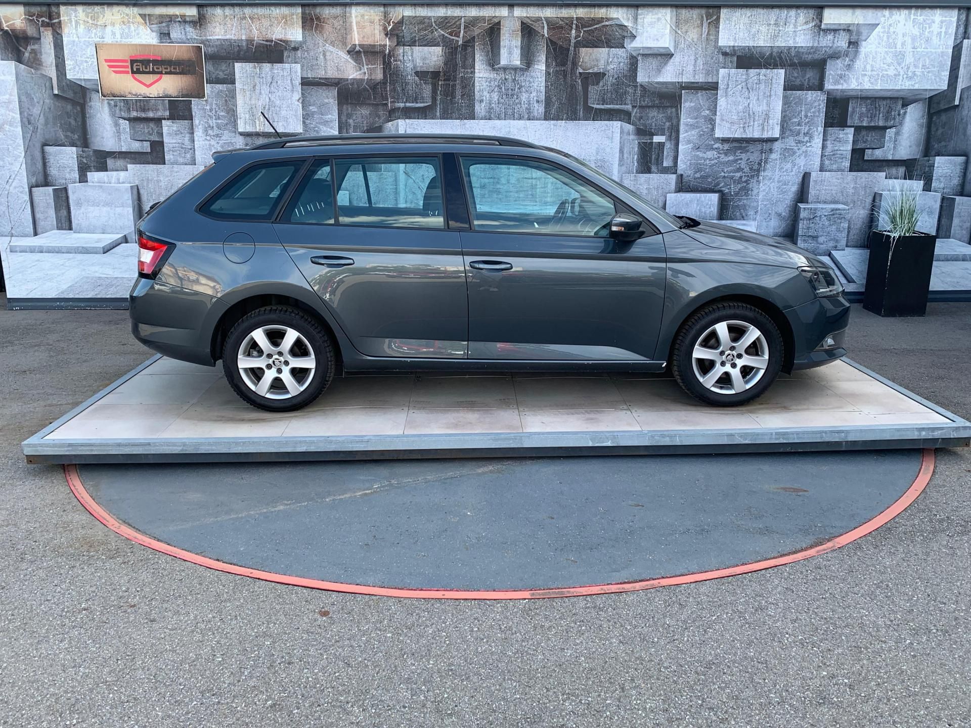 Škoda Fabia, 1.2TSi, 66KW, TEMPOMAT - fotka 5