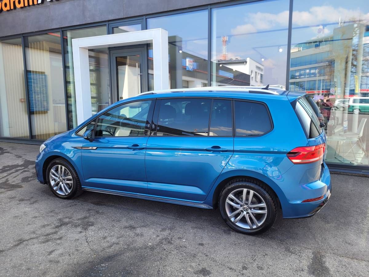 Volkswagen Touran, 2.0 TDI R-line - fotka 2